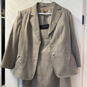 Alex Maria suit size 10, jacket and skirt, tan